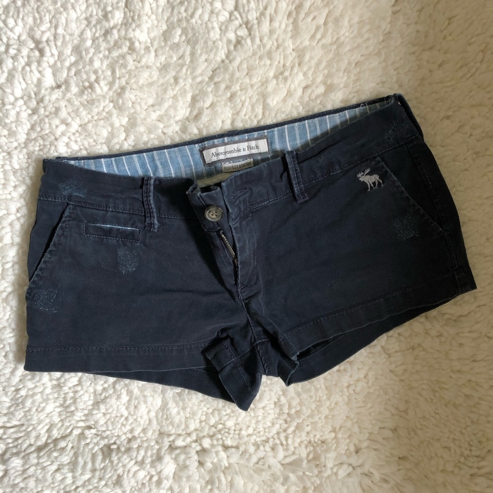 Abercrombie & Fitch navy distressed khaki shorts
